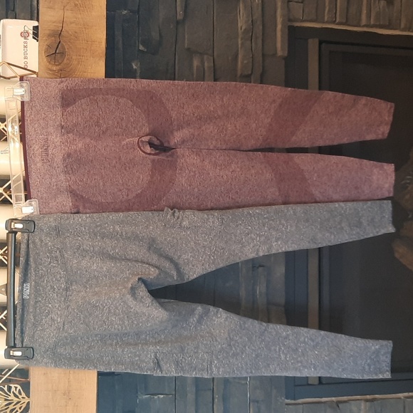 PINK Victoria's Secret Pants - Victoria secret PINK set of two small Activewear leggings